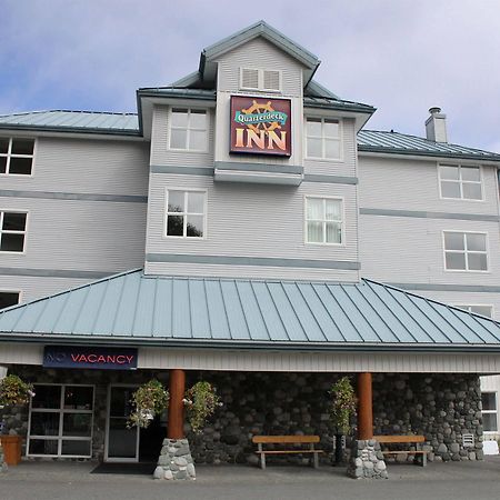 Quarterdeck Inn Port Hardy Exterior foto